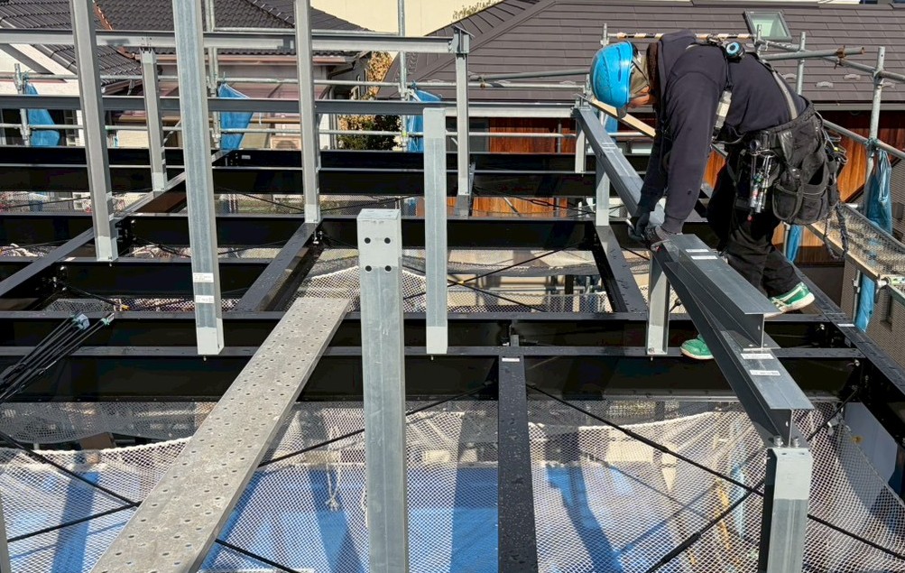 東京都目黒区-鉄骨組立て